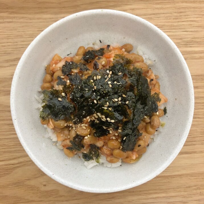 雑穀キムチ納豆丼